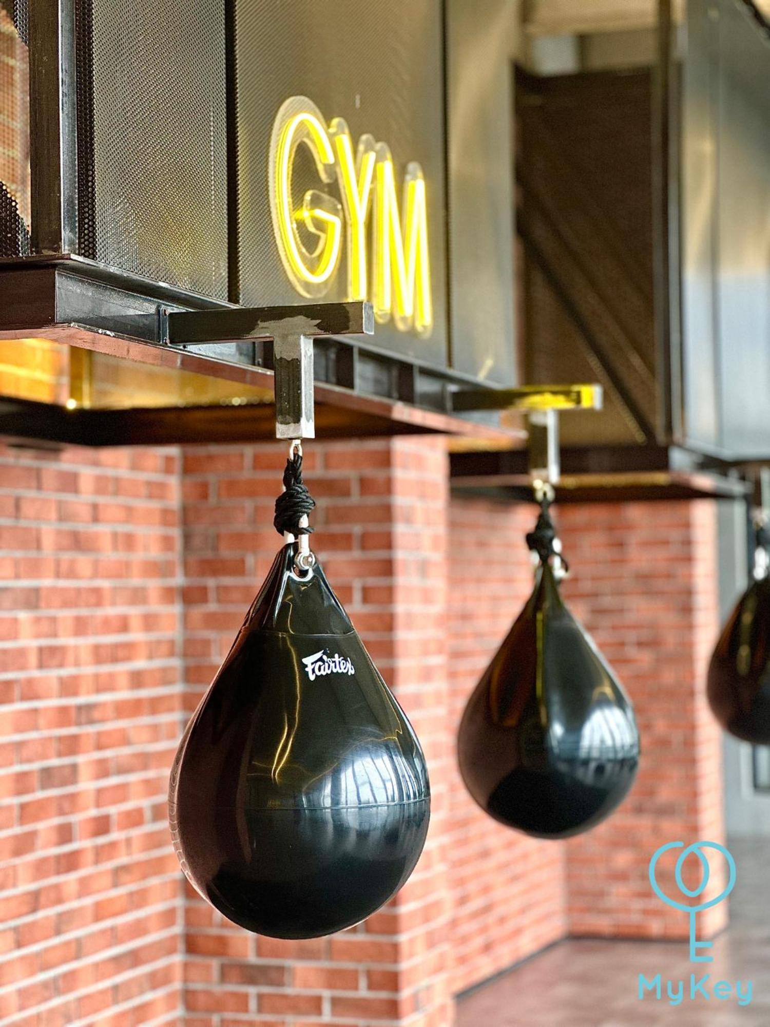 Millerz Square By Mykey Leilighet Kuala Lumpur Eksteriør bilde Heavy bag
